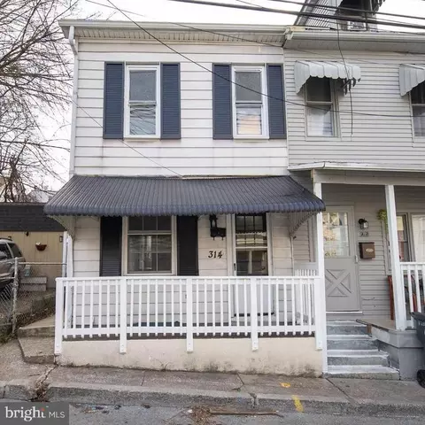 314 Bessemer St, Steelton, PA 17113