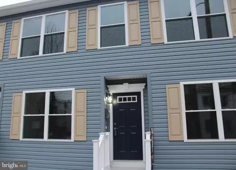 240 Hummel St, Harrisburg, PA 17104