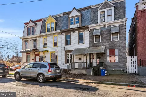 220 S 15th St, Harrisburg, PA 17104