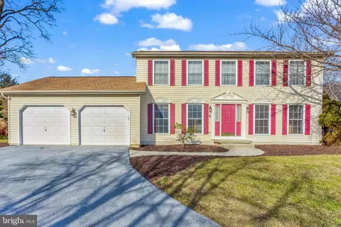 1912 Laurel Glen Dr, Harrisburg, PA 17110