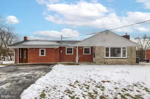 5003 Irene Dr, Harrisburg, PA 17112