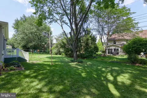 115 Brookside Ave, Hershey, PA 17033 photo 32
