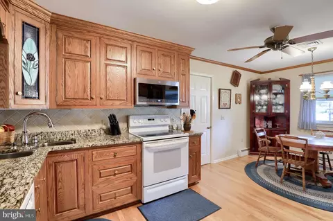 115 Brookside Ave, Hershey, PA 17033 photo 11