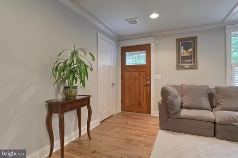 Entry Way - 245 Maple Ave, Hershey, PA 17033 photo 1 of 3
