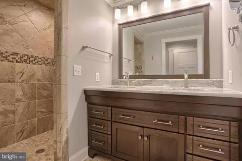 Bath - 245 Maple Ave, Hershey, PA 17033 photo 1 of 5