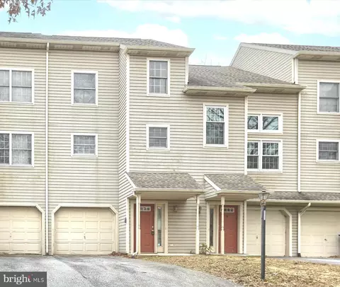 8557 Adams Ct, Hummelstown, PA 17036