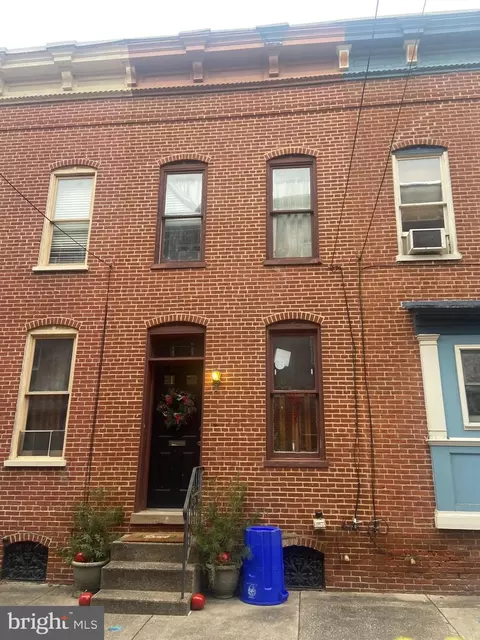 1627 Susquehanna St, Harrisburg, PA 17102