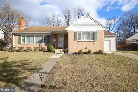 408 Shield St, Harrisburg, PA 17109