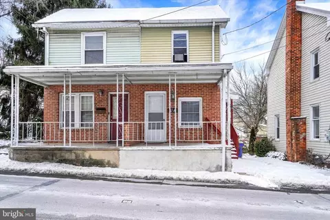 23 N Harrisburg St, Oberlin, PA 17113