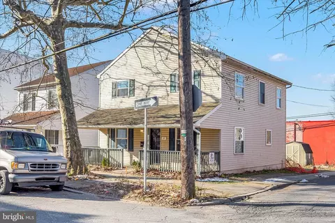 14 S 18th St, Harrisburg, PA 17104