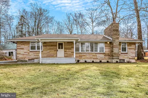148 N Geyers Church Rd, Middletown, PA 17057
