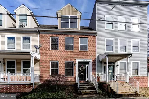 1703 Fulton St, Harrisburg, PA 17102