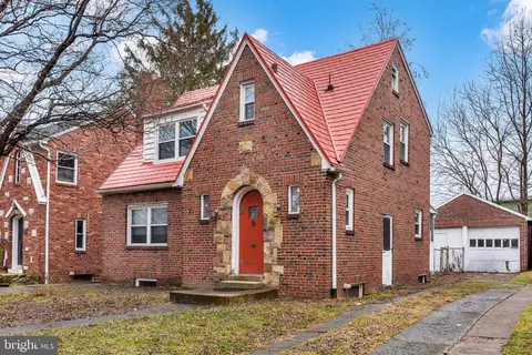2935 N 6th St, Harrisburg, PA 17110