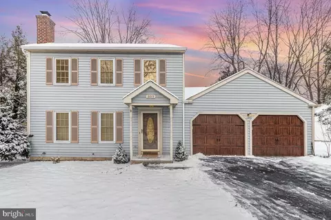 2015 Colonial Way, Hummelstown, PA 17036