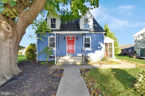 127 Half St, Hershey, PA 17033