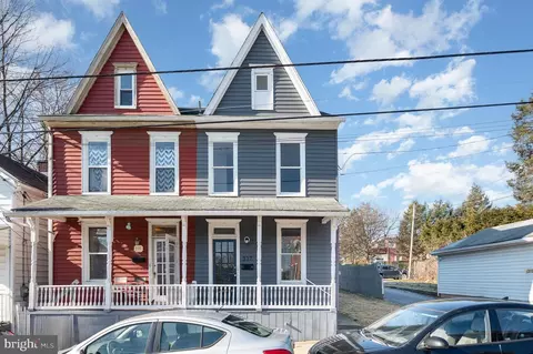 337 N Pine St, Middletown, PA 17057