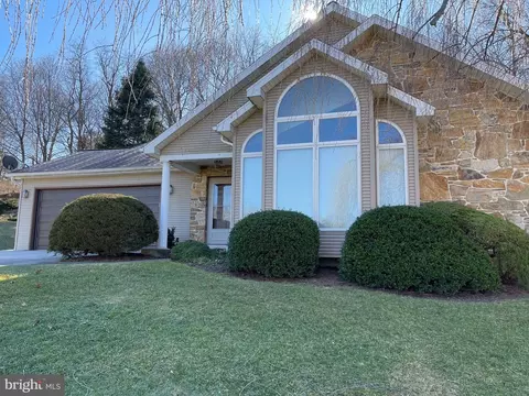 447 Boyer St, Halifax, PA 17032