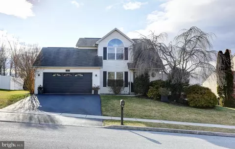 3608 Quarry Dr, Harrisburg, PA 17110