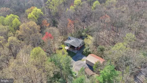 274 Azalea Rd, Tower City, PA 17980