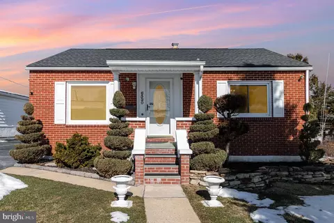 6320 Somerset St, Harrisburg, PA 17111