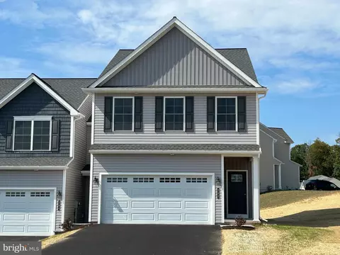 292 Sage Blvd, Middletown, PA 17057