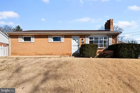 402 Park St, Harrisburg, PA 17109