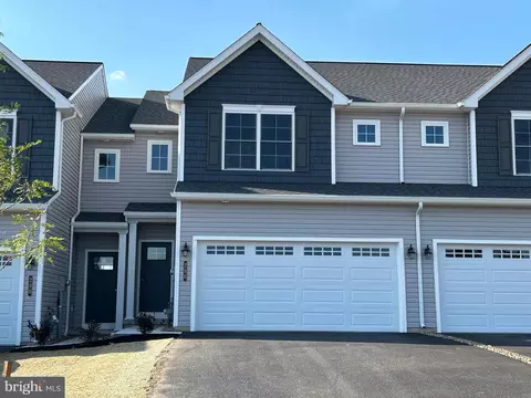 296 Sage Blvd, Middletown, PA 17057