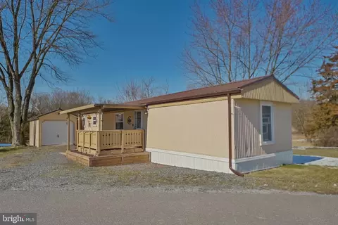 90 Florence Dr, Elizabethtown, PA 17022