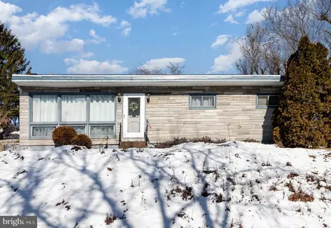 115 Brompton Rd, Hummelstown, PA 17036