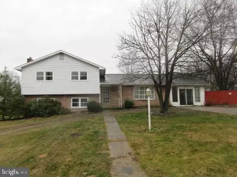 7566 Morningstar Ave, Harrisburg, PA 17112