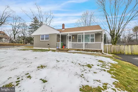 3413 Harwood Dr, Harrisburg, PA 17111