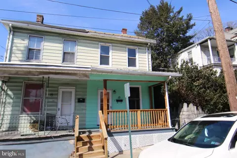 19 Pine St, Steelton, PA 17113
