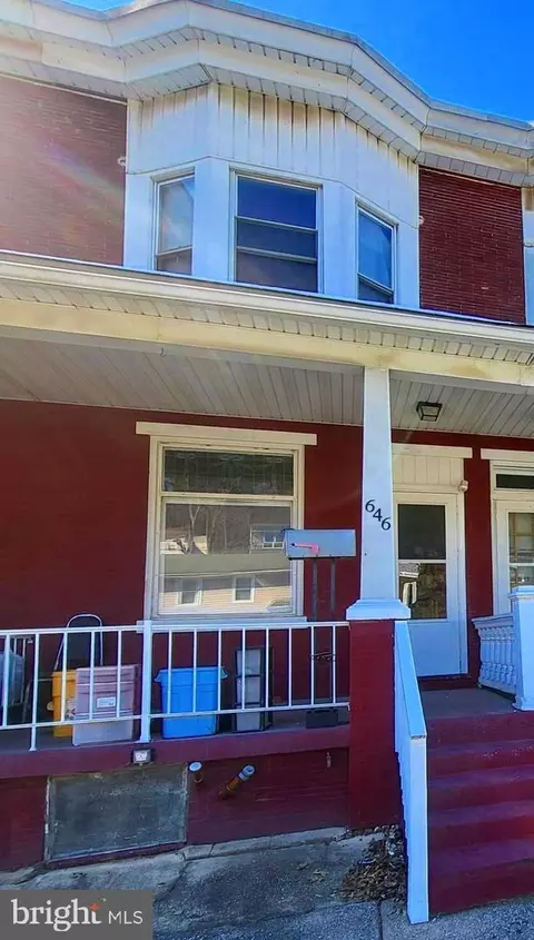646 S 2nd St, Steelton, PA 17113