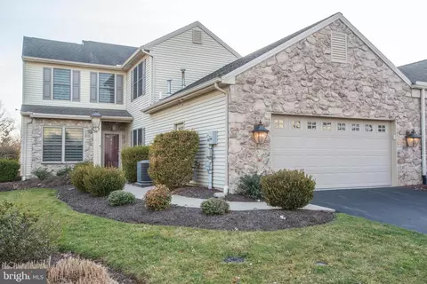2433 Zell Ct, Hummelstown, PA 17036