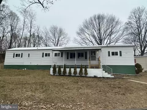 1 Sunrise Dr, Hershey, PA 17033