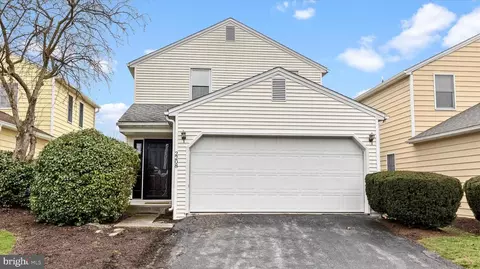 2208 Highland Cir, Harrisburg, PA 17110