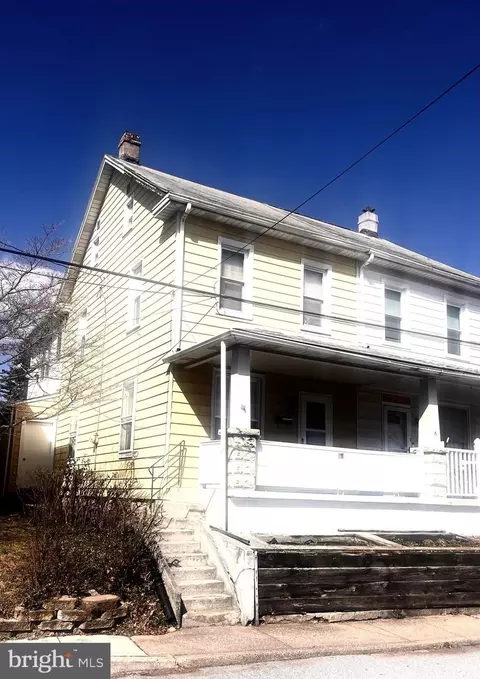 447 3rd St, Harrisburg, PA 17113