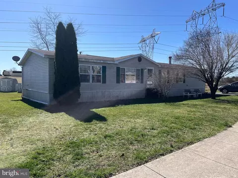 324 Ridge Rd #CEDAR MANOR, Elizabethtown, PA 17022