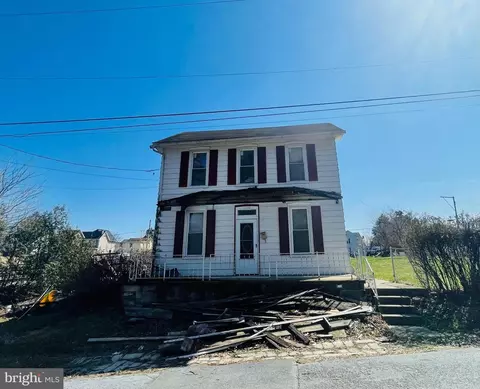 1032 Monroe St, Harrisburg, PA 17113
