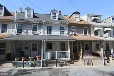 423 Catherine St, Steelton, PA 17113