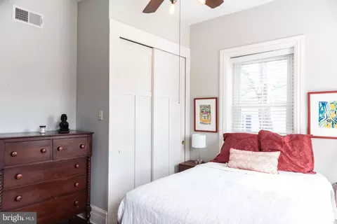 Bedroom - 317 E Derry Rd, Hershey, PA 17033 photo 4 of 7