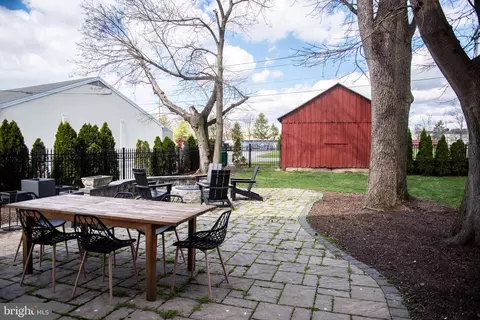 Exterior - 317 E Derry Rd, Hershey, PA 17033 photo 6 of 9