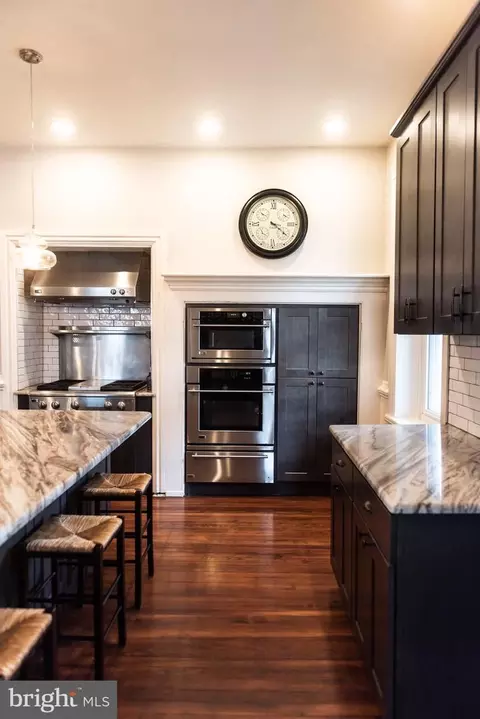 Kitchen - 317 E Derry Rd, Hershey, PA 17033 photo 3 of 6