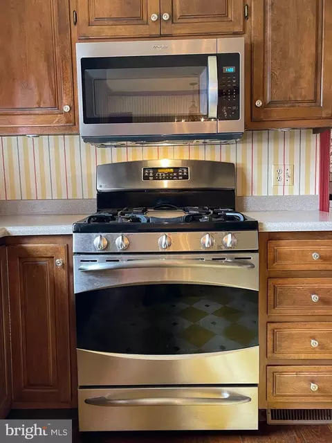 Kitchen - 1044 Beech Ave, Hershey, PA 17033 photo 3 of 4