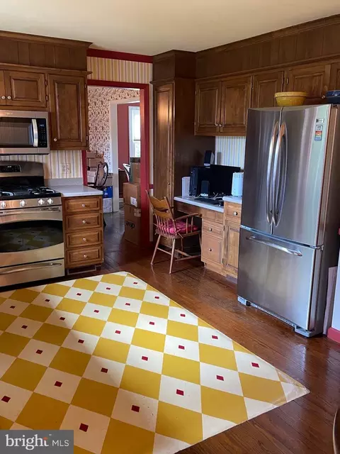 Kitchen - 1044 Beech Ave, Hershey, PA 17033 photo 2 of 4