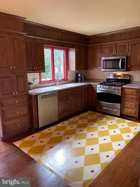 Kitchen - 1044 Beech Ave, Hershey, PA 17033 photo 1 of 4