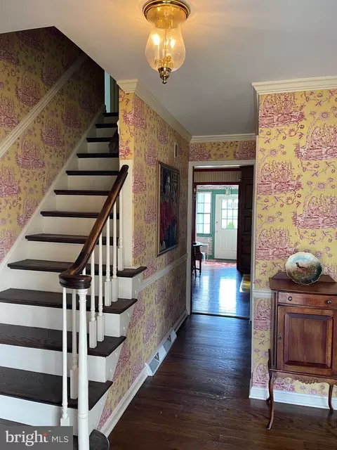Entry Way - 1044 Beech Ave, Hershey, PA 17033 photo 1 of 3