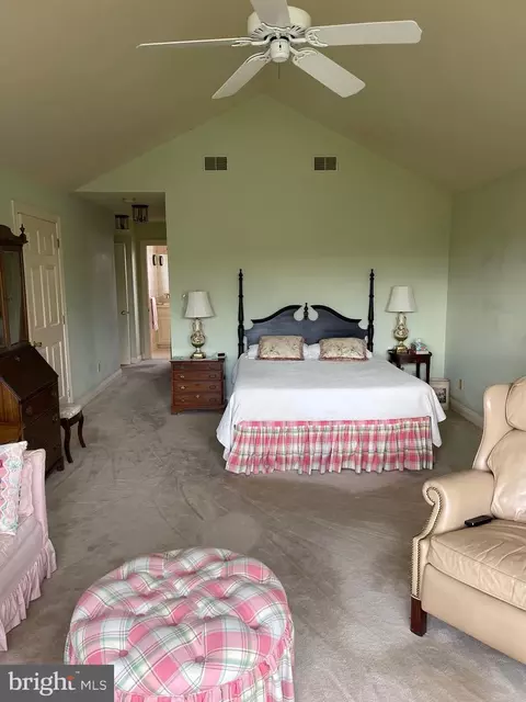 Bedroom - 1044 Beech Ave, Hershey, PA 17033 photo 1 of 6