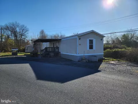 51 Letti Dr, Elizabethtown, PA 17022