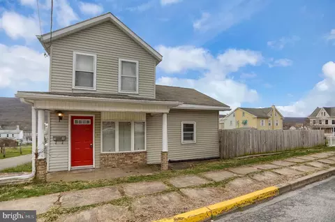 118 E Broad St, Williamstown, PA 17098